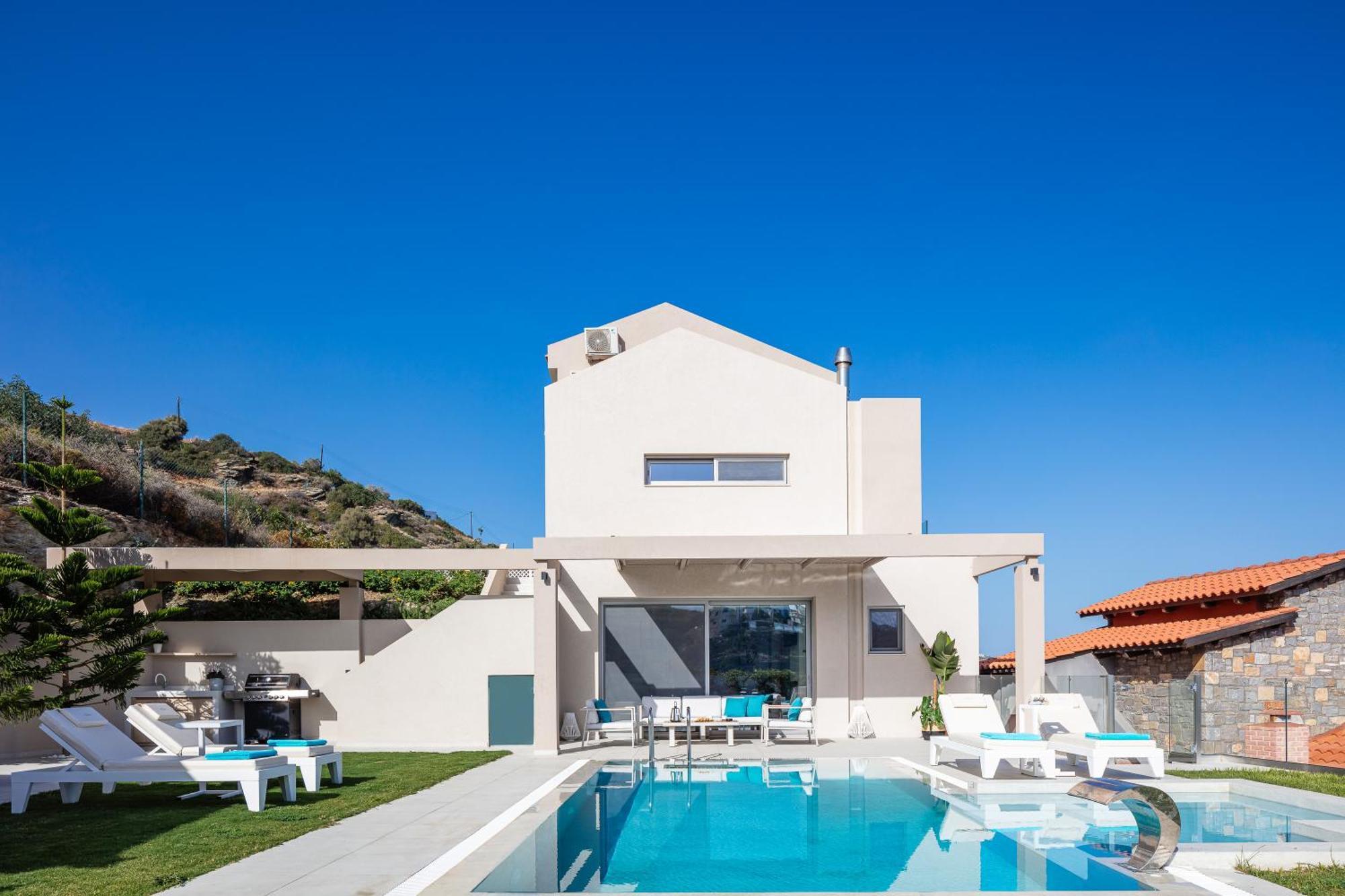 Villa Ligaria Pinnacle エクステリア 写真